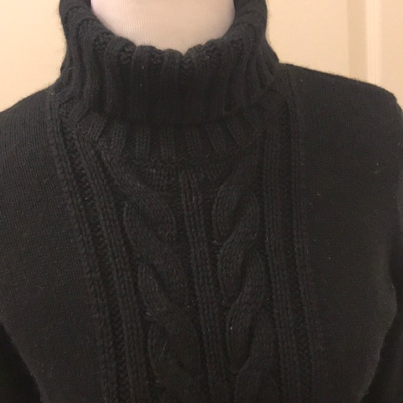 Black sweater - Picture 2 of 8